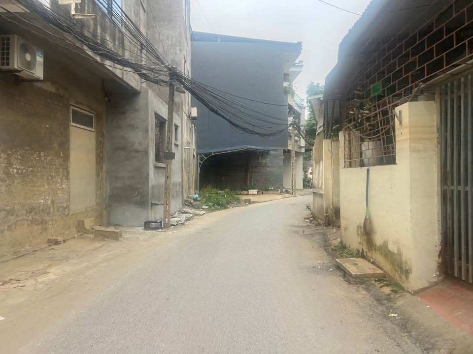 Đất nền tại phường Phan Đình Phùng, Sông Công 77m² giá 2.8 tỷ - Đường ô tô tránh nhau!