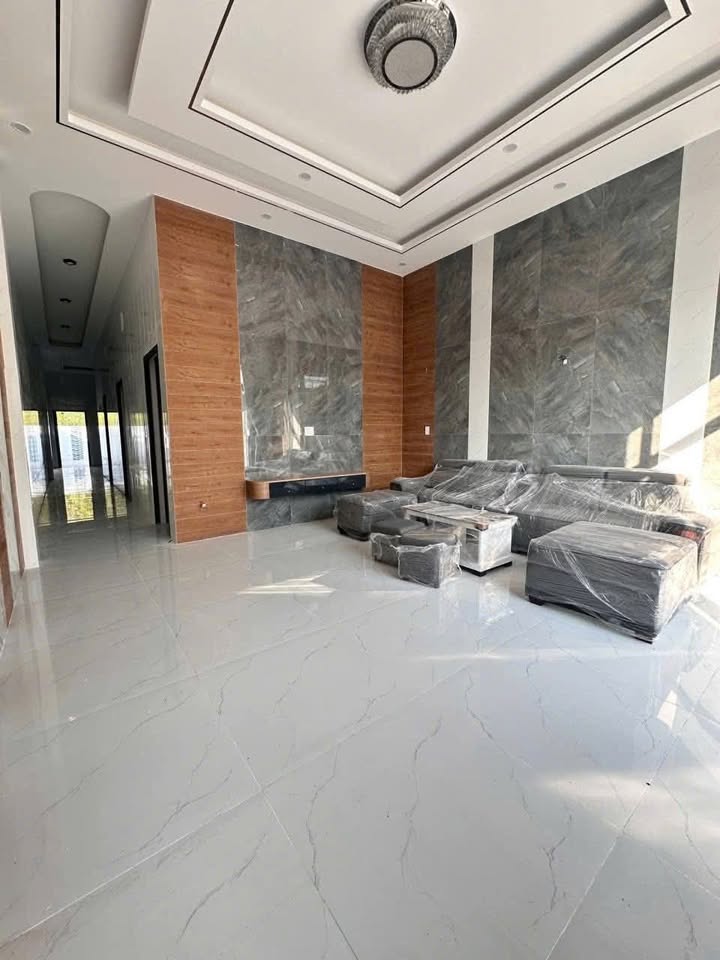 Nhà đẹp Long Hải 80m² giá 2.35 tỷ - Vào ở ngay!