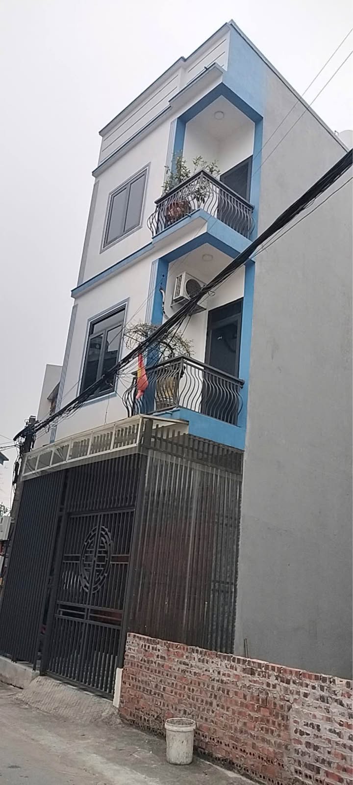 Nhà 3 tầng mới xây 2023 tại Nông Trang, Việt Trì - Giá 4.9 tỷ - Chỉ việc vào ở ngay!