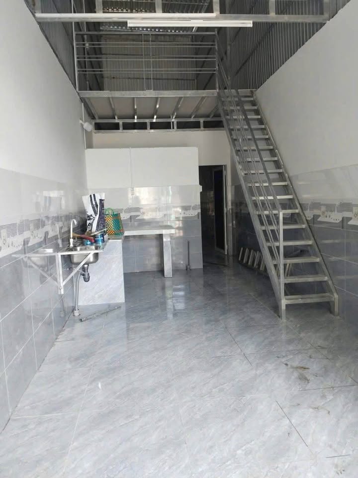 Nhà phố Bình Đức An Giang 45m² giá 290 triệu - Nhà mới đẹp, sẵn sàng ở!