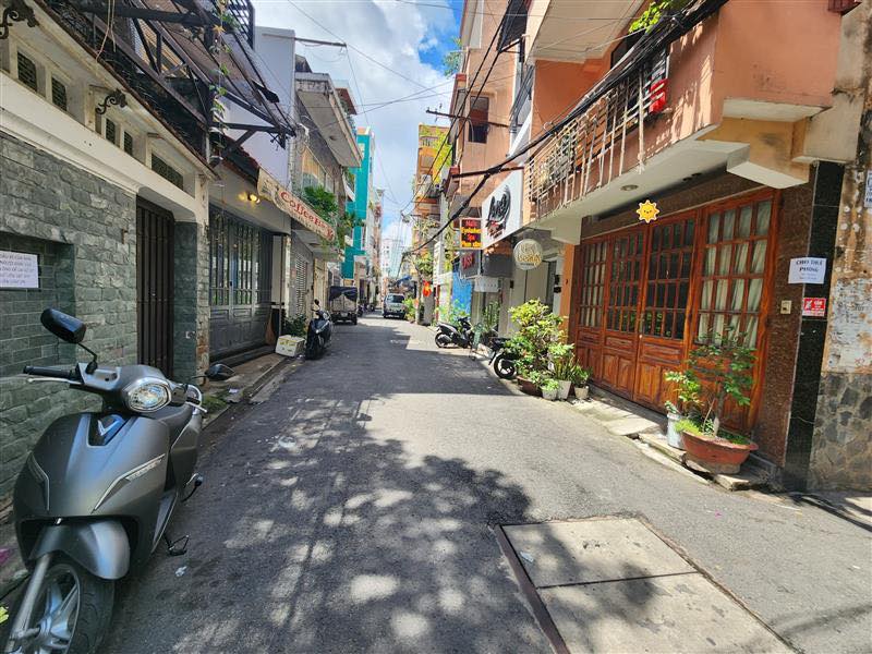 Nhà hẻm xe hơi Lê Văn Sỹ, Phú Nhuận 37m² giá 8 tỷ - Khu VIP, pháp lý rõ ràng!