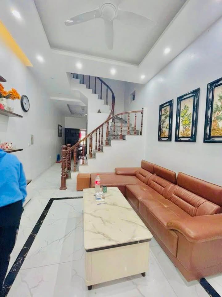 Nhà riêng Cầu Diễn 62m² giá 10 tỷ - Ô tô vào tận nhà, dân xây kiên cố!