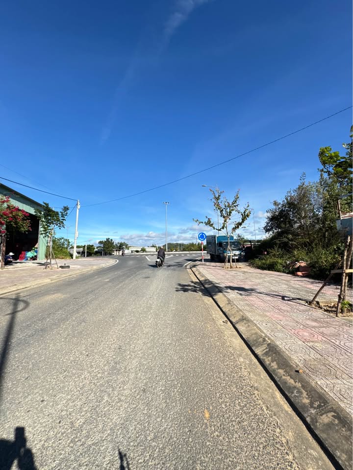 Đất mặt tiền tỉnh lộ 671, xã Chư Hreng, Kon Tum 320m² - Giá chỉ 800 triệu, thương lượng chính chủ!