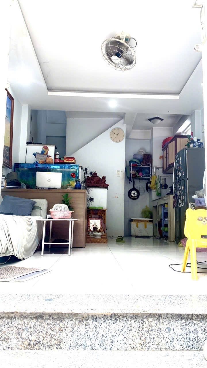 Nhà bán hẻm xe tải Linh Xuân 24m² giá 2.6 tỷ - Thiết kế 3 tầng kiên cố!