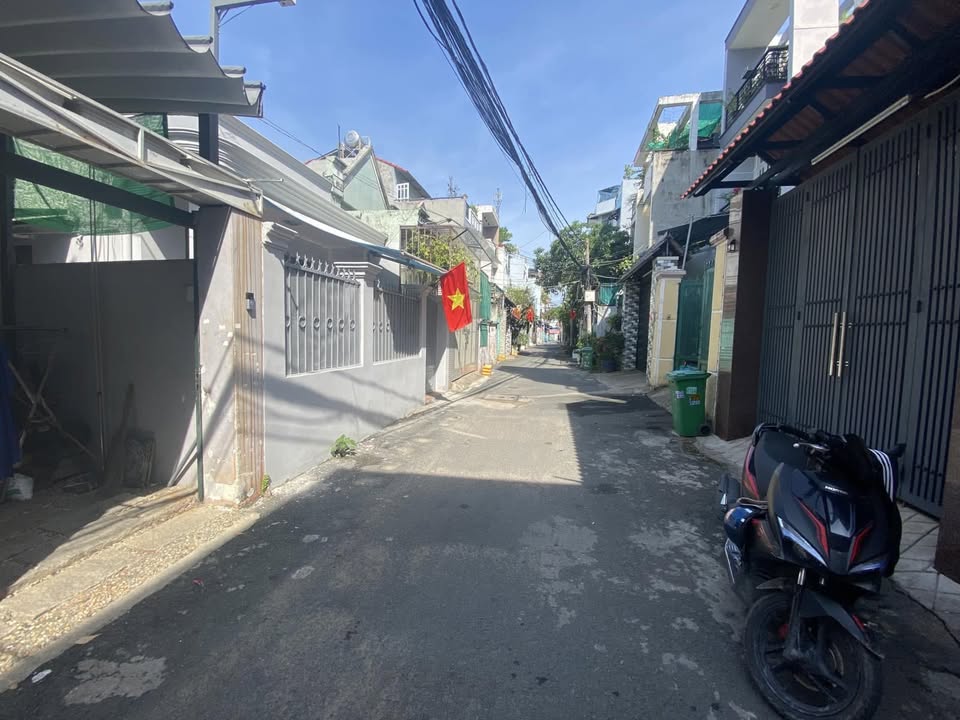 Nhà 2 tầng Phước Long B 106m² giá 8 tỷ - Hẻm xe tải, chính chủ!