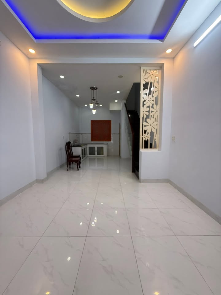 Nhà nguyên căn hẻm 502 Huỳnh Tấn Phát, Quận 7 - Giá chỉ 13 triệu/tháng, xe hơi vào tận cửa!