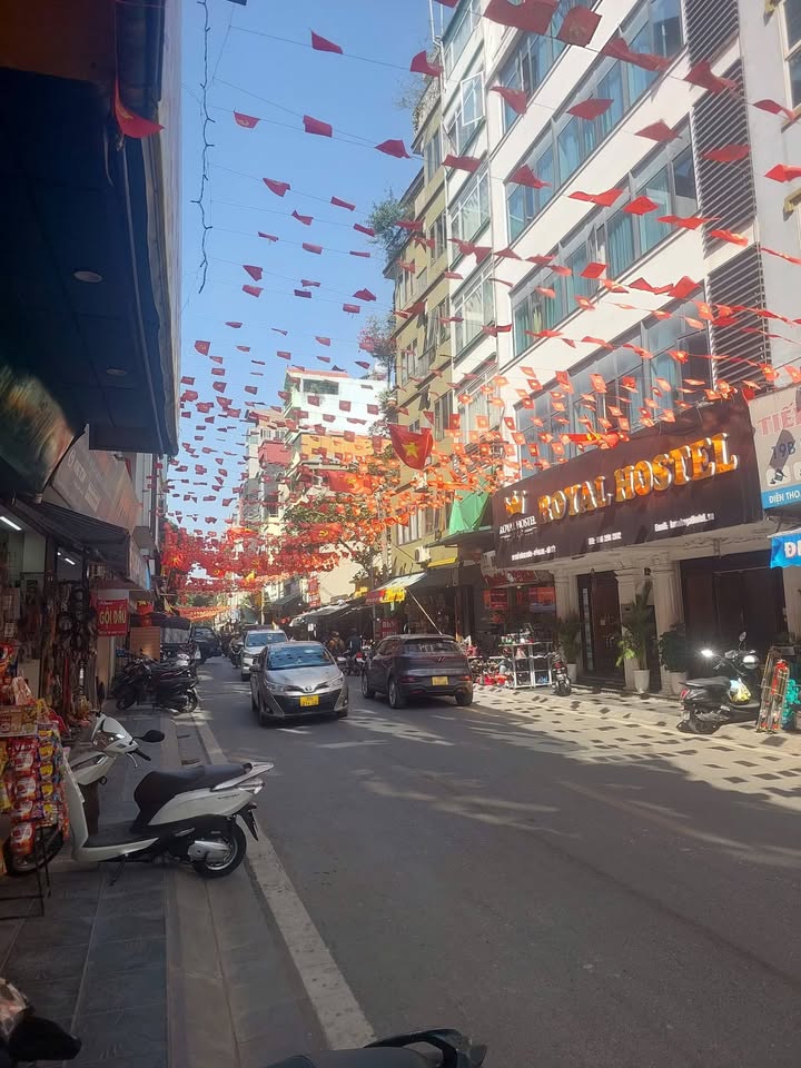 Mặt bằng kinh doanh 46 Hàng Cháo 20m² - Mặt tiền 4m, vỉa hè rộng rãi!