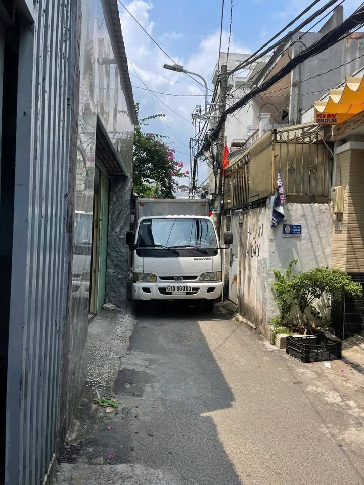Nhà phố Gò Vấp 57m² giá 5.5 tỷ - Hẻm an ninh, khu vực tiện lợi!