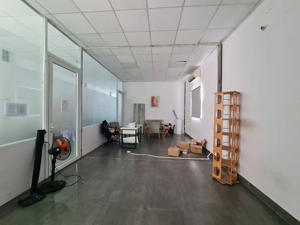 Văn phòng cho thuê Trần Cao Vân Đà Nẵng 45m² giá chỉ 3.5 triệu - Không thể bỏ lỡ!