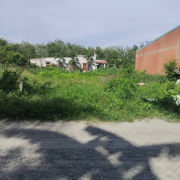 Đất nền Trảng Bàng Tây Ninh 120m² giá 830 triệu - Đường thông, sạch sẽ, không mồ mả!