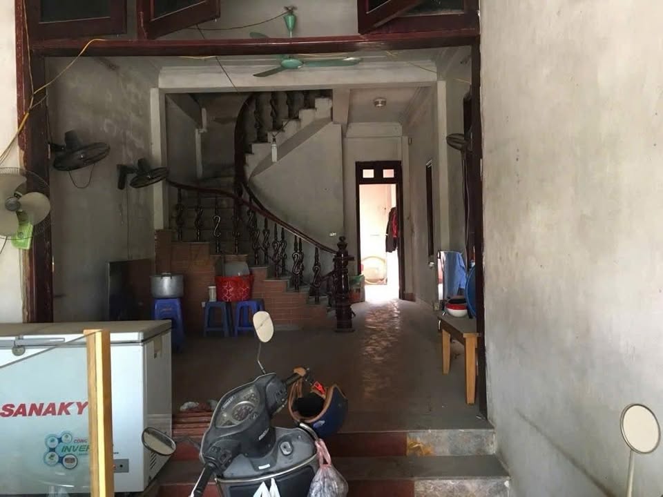 Nhà mặt phố Hoàng Tăng Bí 65m² giá thỏa thuận - Cơ hội đầu tư sinh lời lớn!