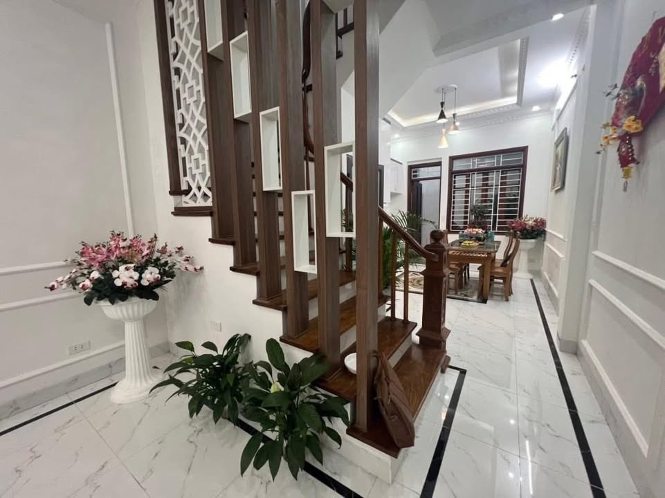 Nhà phố Nguyễn Khánh Toàn 50m² giá thỏa thuận - Lô góc, kinh doanh tốt!