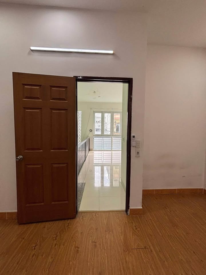 Cho thuê nhà mặt tiền đường Đồng Khởi, Biên Hòa 140m² - Đầu tư sinh lời ngay!