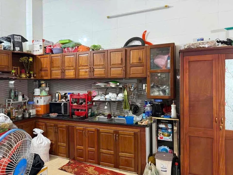 Nhà phố 4 tầng đường Phan Văn Định 287m² giá 18 tỷ - Vị trí đắc địa gần biển!