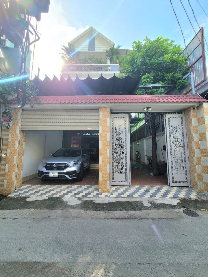 Biệt thự góc Đoàn Thị Kia, Dĩ An 239m² giá 8.3 tỷ - Nhà đẹp, sẵn sàng ở ngay!