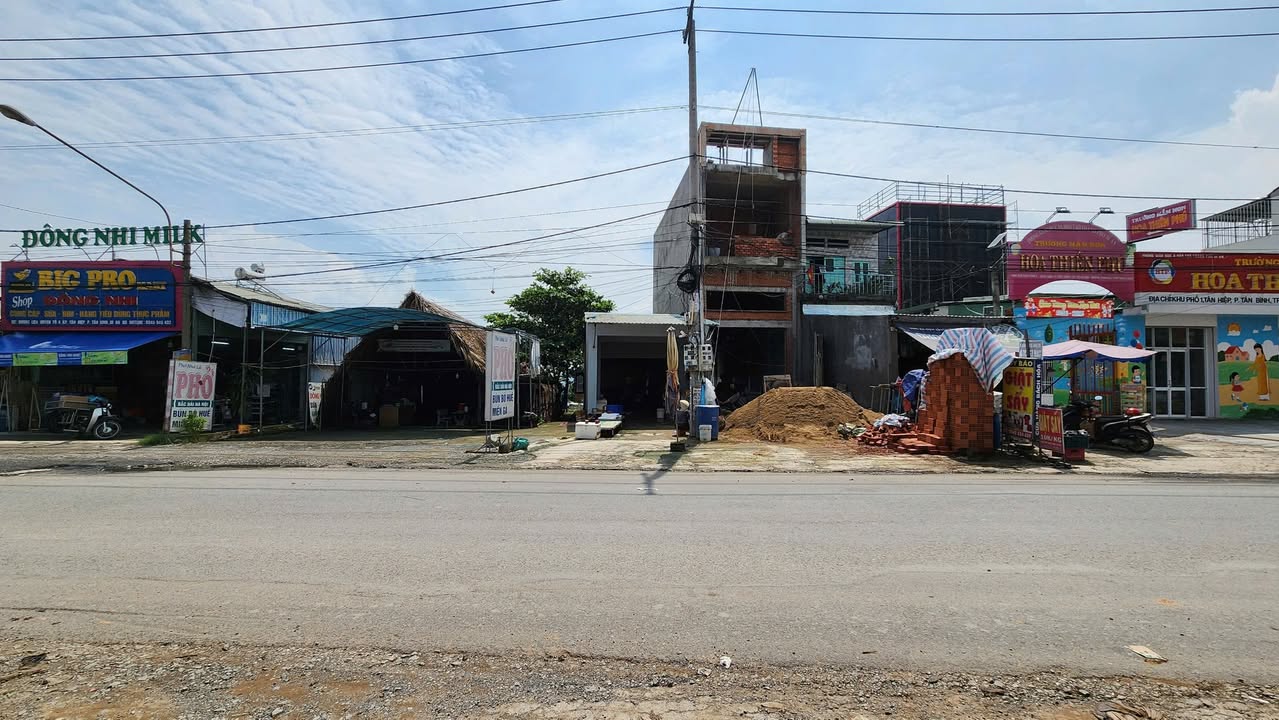 Đất mặt tiền kinh doanh đường Liên Huyện, Dĩ An 135m² giá 6.45 tỷ - Phát triển kinh doanh đắc địa!