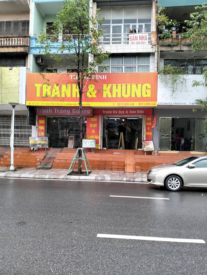 Bán nhà mặt đường Nguyễn Văn Cừ, Hạ Long 65m² - Kinh doanh thuận lợi!