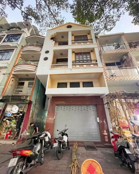 Cho thuê mặt tiền kinh doanh 4 tầng đường 3 Tháng 2, Quận 11 - Giá chỉ 55 triệu/tháng!