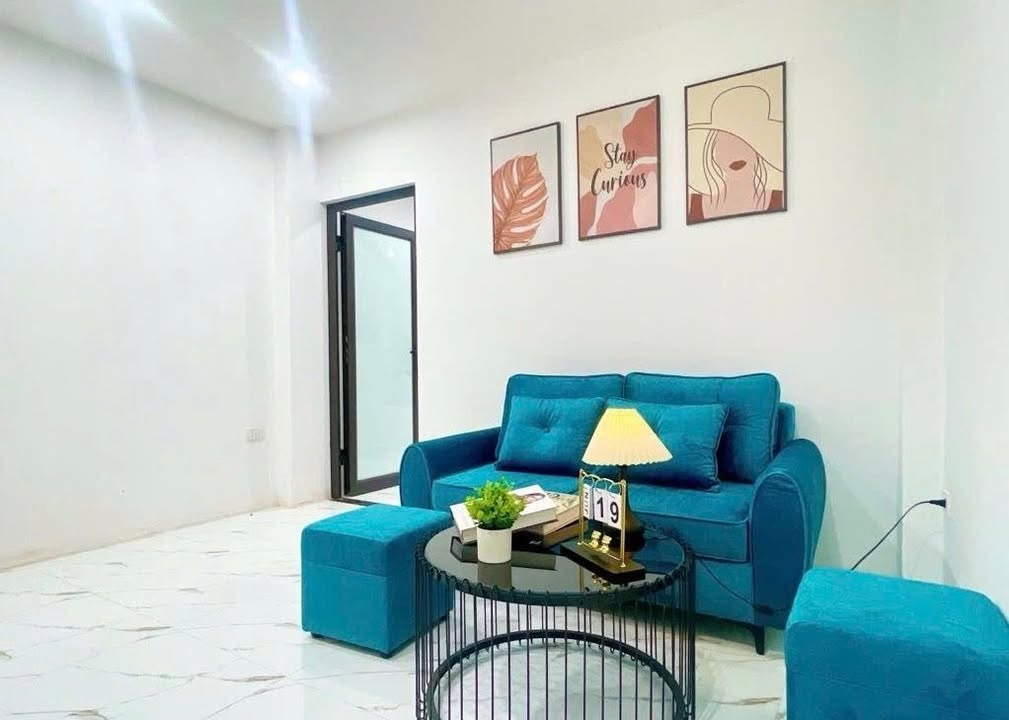 Nhà mặt ngõ ô tô phố Yên Lạc, 23m² giá 8.xxx - Tiện ích đầy đủ quanh nhà!