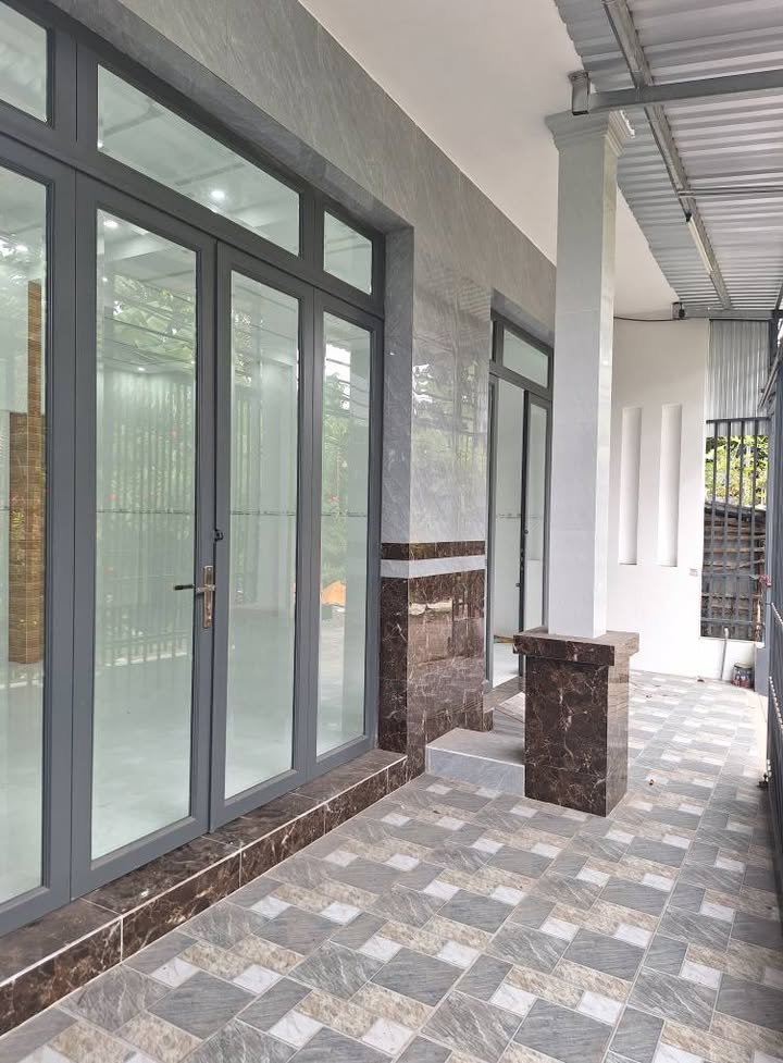 Nhà mới xây kiểu biệt thự mini tại Mỹ Thới, An Giang 97m² giá chỉ 1.8 tỷ - Đầu tư thông minh!