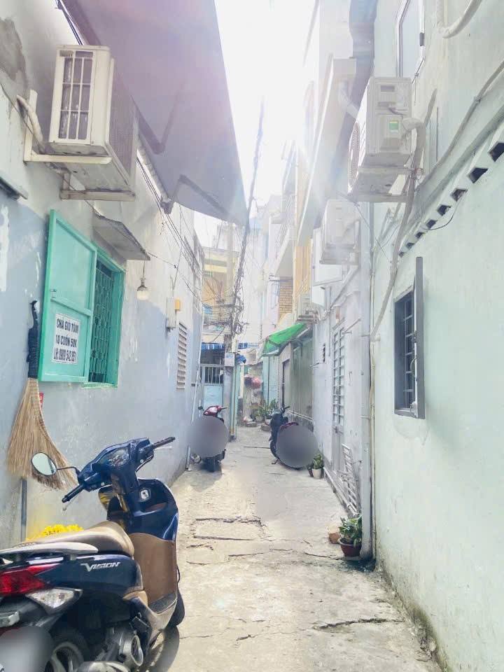 Nhà góc Lý Thái Tổ Quận 10 77m² giá 11.8 tỷ - Cơ hội đầu tư hiếm có!