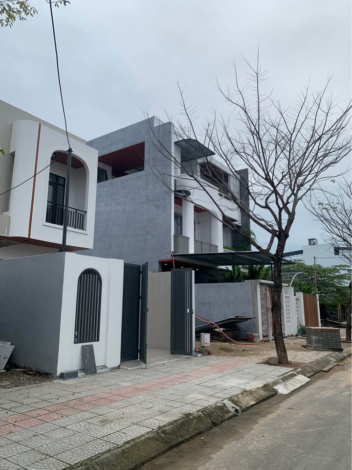 Nhà mới xây Hói Kiểng 110m² giá 7 tỷ - Thiết kế hiện đại, sẵn sàng ở ngay!