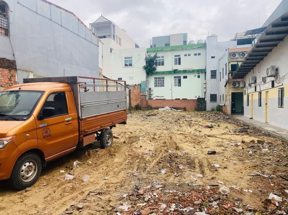 Đất nền Đà Nẵng 446m² giá 40 tỷ - Gần biển Mỹ Khê, hướng Đông Bắc!