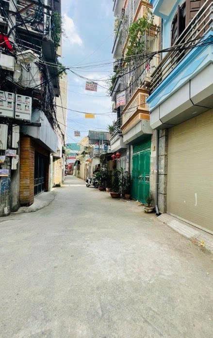 Bán nhà 4 tầng Di Trạch 35m² giá 4.65 tỷ - Vị trí đẹp, đầy đủ công năng