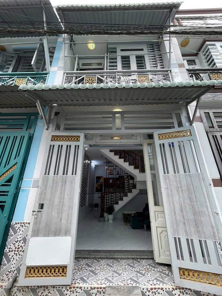 Nhà mặt tiền đường Rừng Dầu, Đức Hòa, 32m² giá 595 triệu - Bán gấp trước Tết!