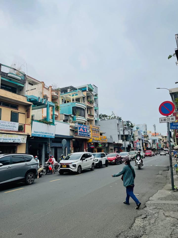 Đất thổ cư 500m² Hồng Lạc Tân Bình giá 42 tỷ - 2 mặt tiền thuận tiện kinh doanh!