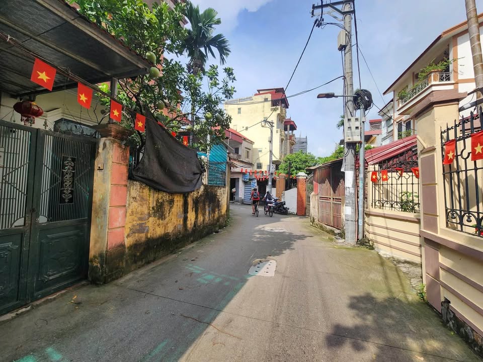 Đất lô góc tại Phú Thượng Tây Hồ 174m² - Đầu tư tiềm năng, giao thông thuận lợi!