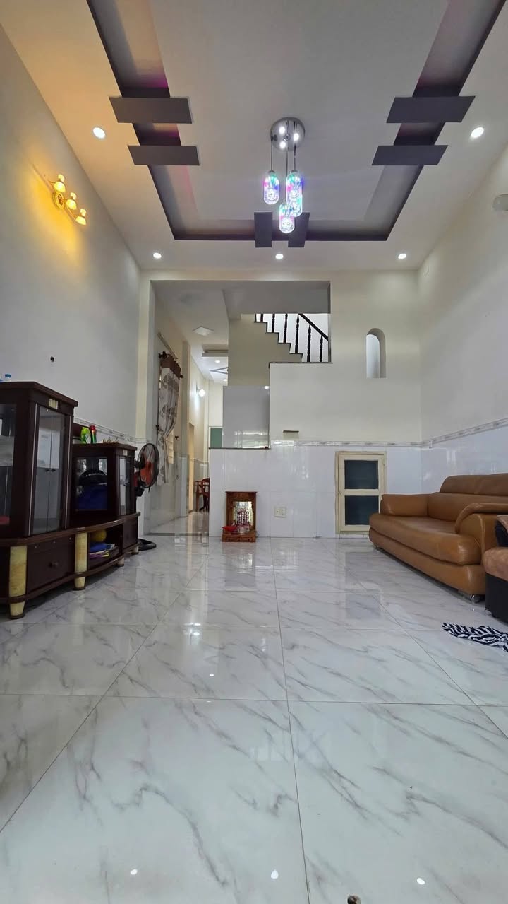 Nhà Tân Hiệp Hóc Môn 82m² giá 3.8 tỷ - Chính chủ bán nhanh!