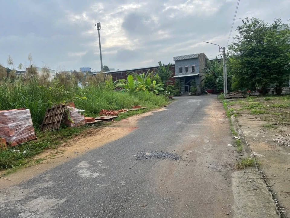 Đất nền Tân An 60m² giá 1.05 tỷ - Khu dân cư Thanh Tiến, vị trí đắc địa!