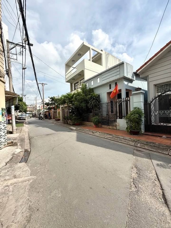 Nhà mặt tiền Nguyễn Trọng Trí, An Lạc, Bình Tân 91.48m² giá 9.7 tỷ - Đầu tư sinh lời ngay!