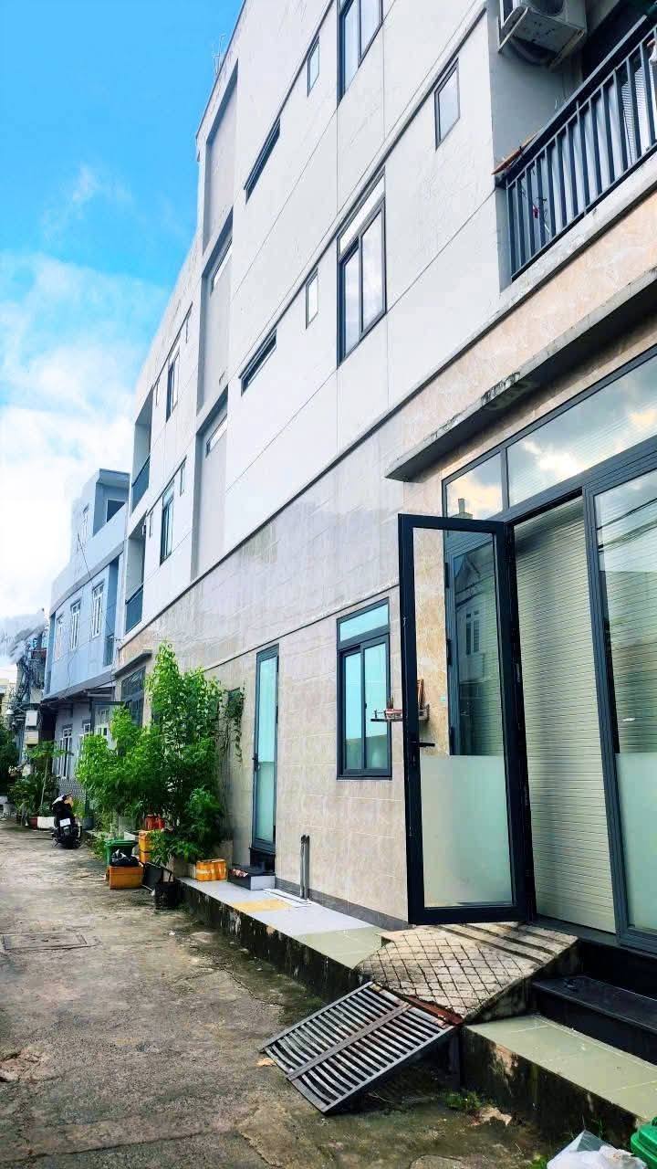 Nhà 4 tầng Tân Thới Nhất 100m² giá 7 tỷ - Thiết kế đẹp, cho thuê 15 triệu!