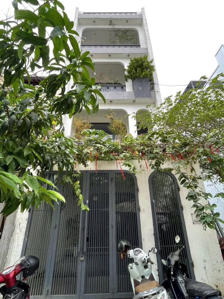 Nhà mặt tiền Thanh Lương 12, Đà Nẵng 100m² - Thiết kế hiện đại, nội thất đầy đủ!