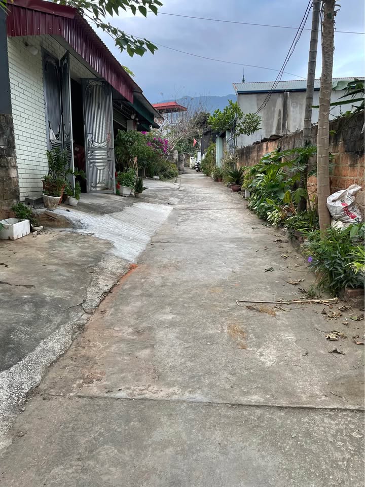 Đất nền Phù Yên 124m² giá 500 triệu - Đường ô tô vào thoải mái!