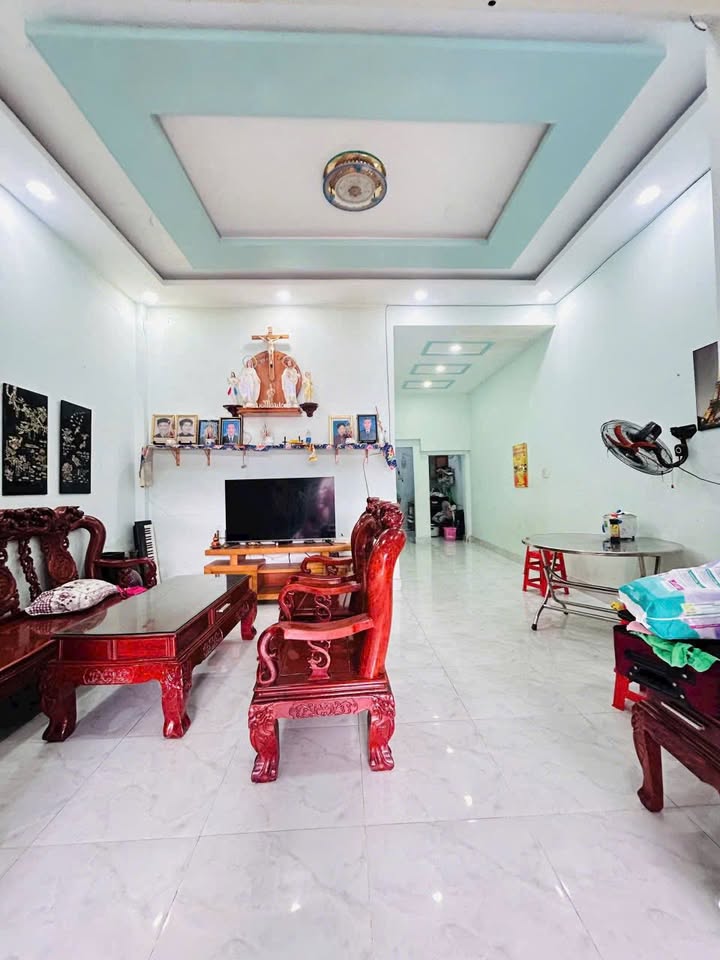 Nhà bán đường Phạm Thị Giây, Hóc Môn 93.6m² giá 3.8 tỷ - Vị trí đẹp, an ninh!