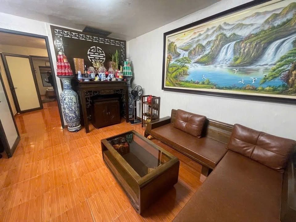 Căn hộ Tập thể Thành Công 34m² giá thỏa thuận - Thiết kế thông minh, có thể làm 3 phòng ngủ!