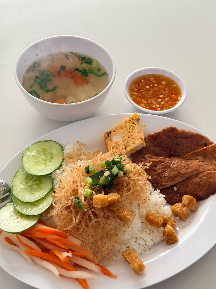 Nhà riêng Phường 1, Trà Vinh 85m² giá 1.8 tỷ - Sổ đỏ chính chủ, ô tô vào tận nhà!