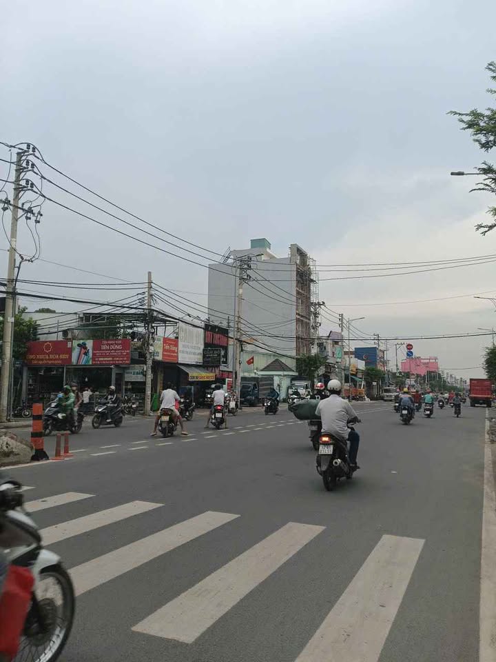 Nhà mặt tiền đường Tô Ký Phú Giáo 48m² giá 2.4 tỷ - Đầu tư sinh lời ngay!