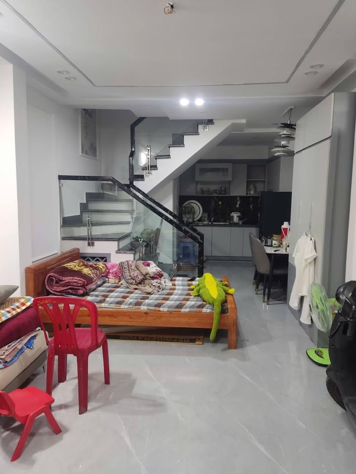 Nhà phố Lê Chân, Hải Phòng 39m² giá 2.69 tỷ - Vị trí đắc địa, kinh doanh thuận lợi!