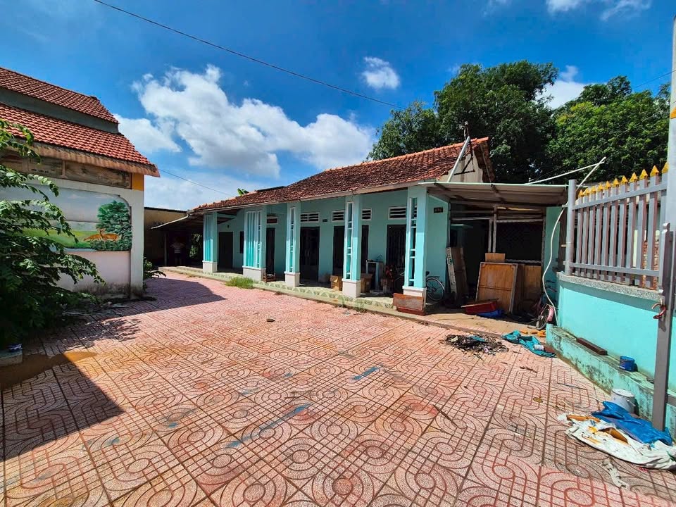 Nhà vườn Dĩ An 219m² giá 4.612 tỷ - Đầu tư sinh lời hấp dẫn!