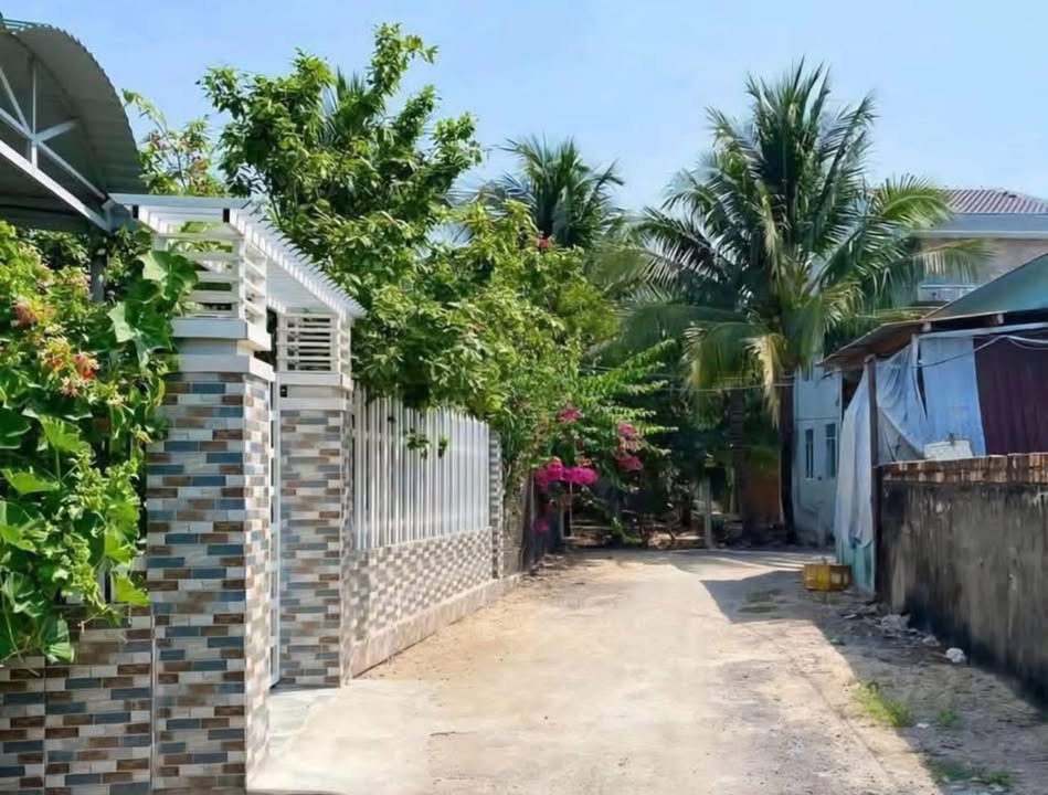 Đất Thị Trấn Vạn Giã 75m² giá 850 triệu - Đường ô tô, khu dân cư đông đúc!