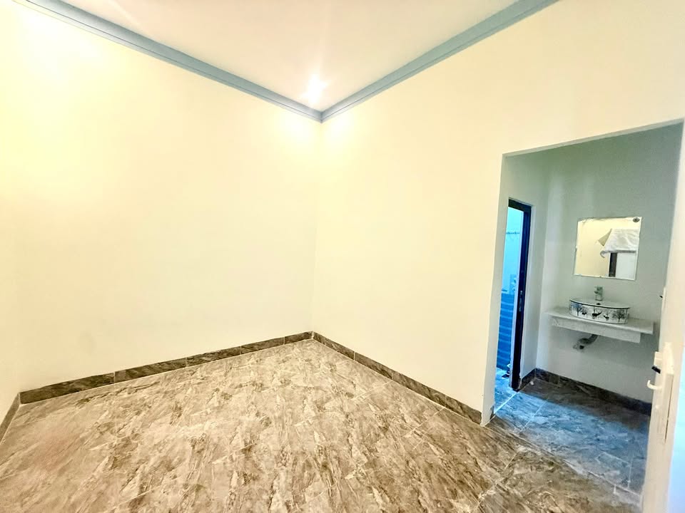 Nhà hẻm 442 Y Moal, Buôn Ma Thuột 70m² giá 2.68 tỷ - Ô tô vào tận nhà!