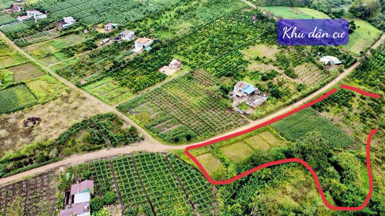 Đất nền Ea Drông, Buôn Hồ 7.582m² giá 1.39 tỷ - View suối thơ mộng!
