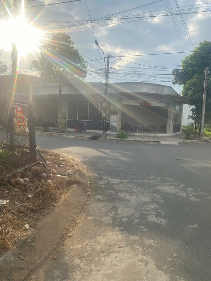 Cho thuê FrontHouse 2 mặt tiền Chợ Sao Mai, Bình Khánh 198m² giá 8 triệu - Phù hợp kinh doanh!