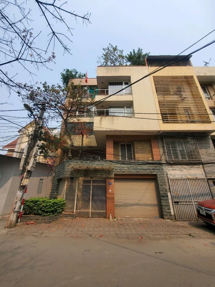 Nhà mặt phố Tư Đình, Long Biên 126m² giá 30 tỷ - Đầu tư sinh lời ngay!