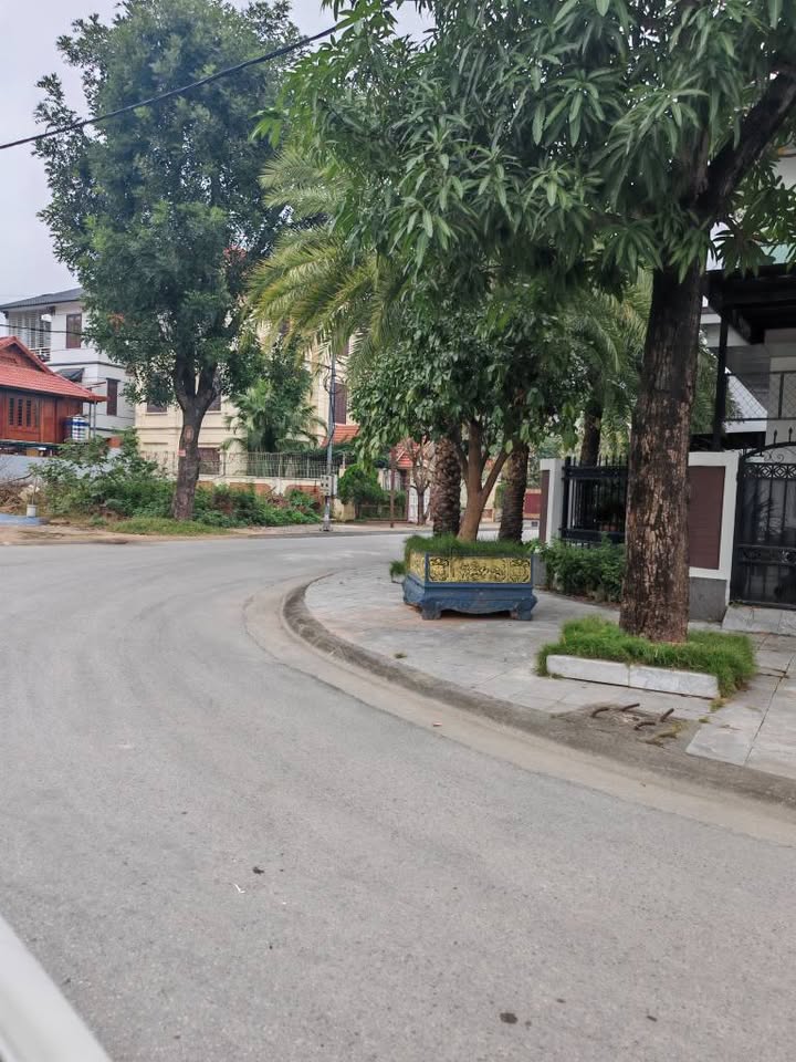 Nhà 3 tầng KĐT Bình Minh, Thanh Hóa 90m² giá 4,7 tỷ - Mặt tiền 4,5m, đường ô tô tránh!