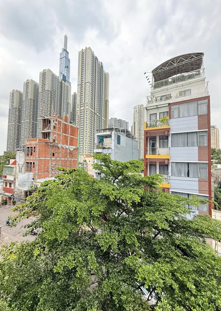 Căn hộ dịch vụ 140m² hẻm xe tải Nguyễn Hữu Cảnh, Bình Thạnh - Đầu tư sinh lời cực tốt!